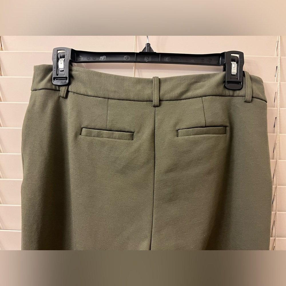 Liz Claiborne Green Cropped Dress Pants Size 6 Petite - 6P - Picture 7 of 9